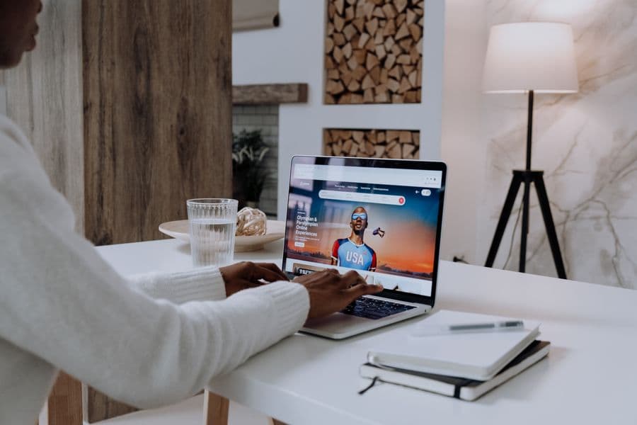 Portable Wi-Fi router providing secure connectivity on the go